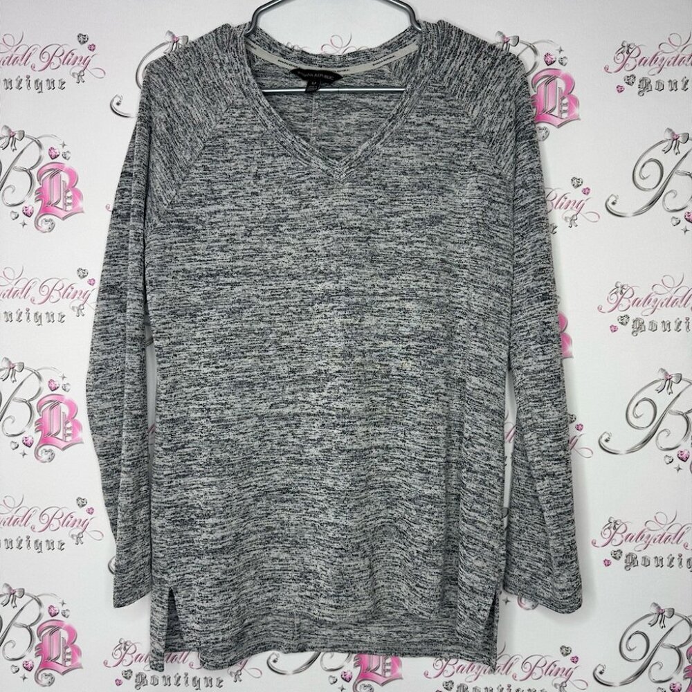 Banana Republic long sleeve heather top black gray V-neck stretchy comfy lounge